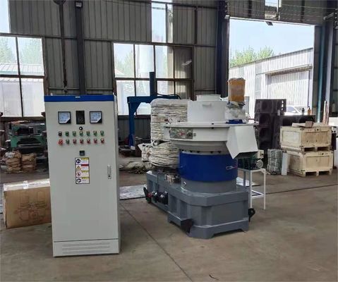 1.5-2t/h 380V Machine à pellets de bois pour le traitement de la biomasse Extrudeuse à pellets de bois