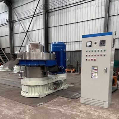 Machine de pressage de granulés de bois à anneaux de 132 kW Machine de fabrication de granulés de palmier