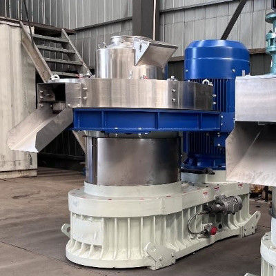 1500-2000kg/H Output Vertical Ring Die Pellet Mill Perfect For Pressing Diameter 6-12mm Pellet